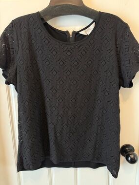 Market & Spruce Black Geometric Lace Short Sleeve Top